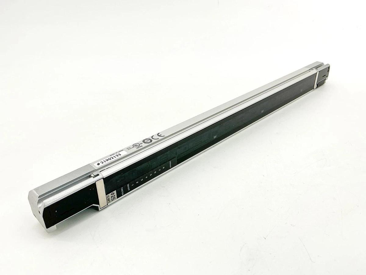 New Keyence SL-C20H-R Safety Light Curtain 24VDC 73mA Class 2 - No Box