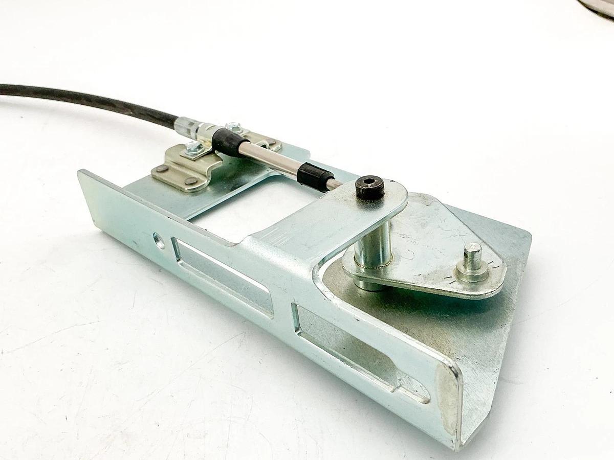 New Allen Bradley 140G-H-FMX04 Flex Cable Operator 4' Ser.A