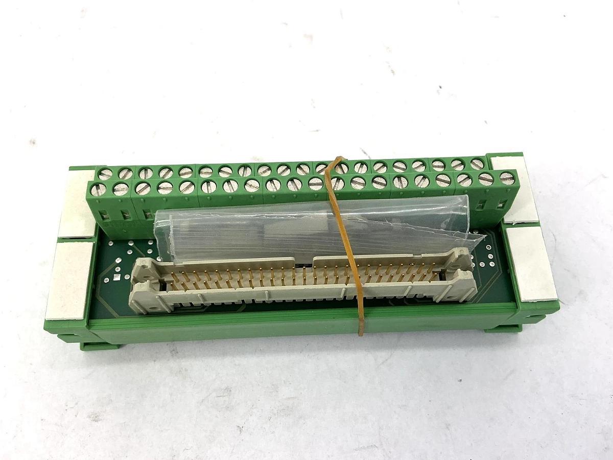 New Phoenix Contact UM-45-FLK50/PLC Interface Module 2962489