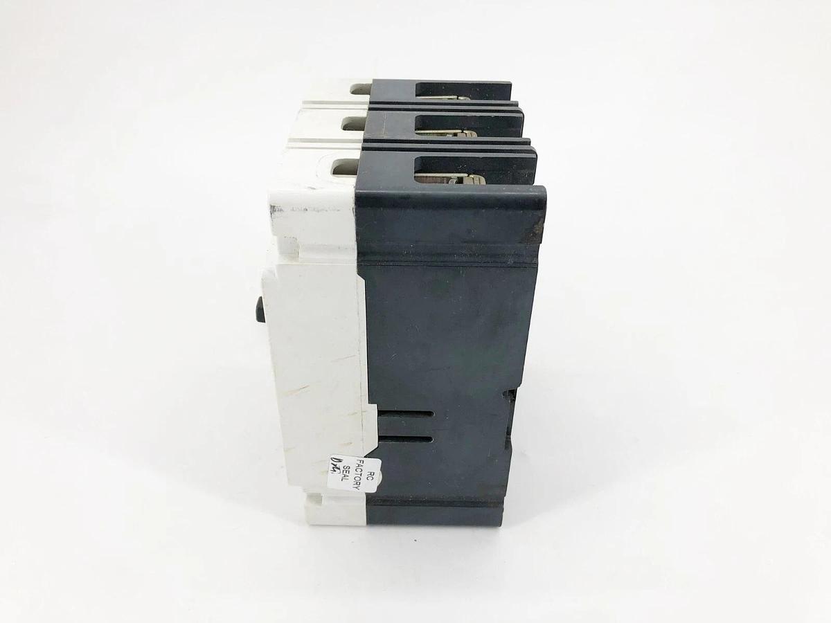 Used Cutler Hammer HMCPS003A0C Motor Circuit Breaker w/ A1X1LB 3P 3A 600VAC 250VDC