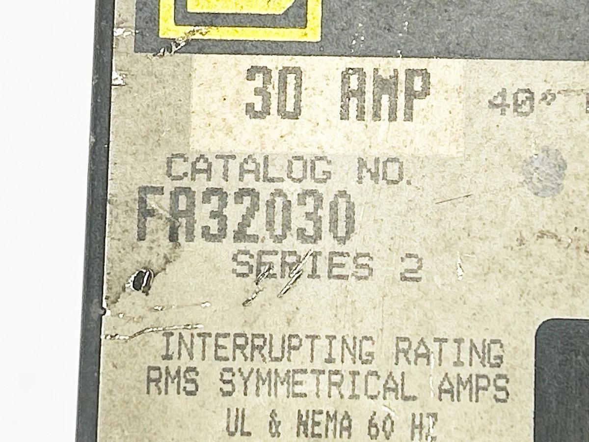 Used Square D FA32030 Circuit Breaker 30A 3P 250V 50/60Hz - Damaged See Photo