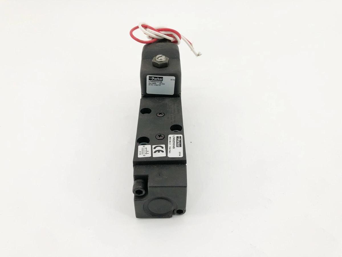 New Parker L7452210149 Pneumatic Valve 24VDC 6W - No Box