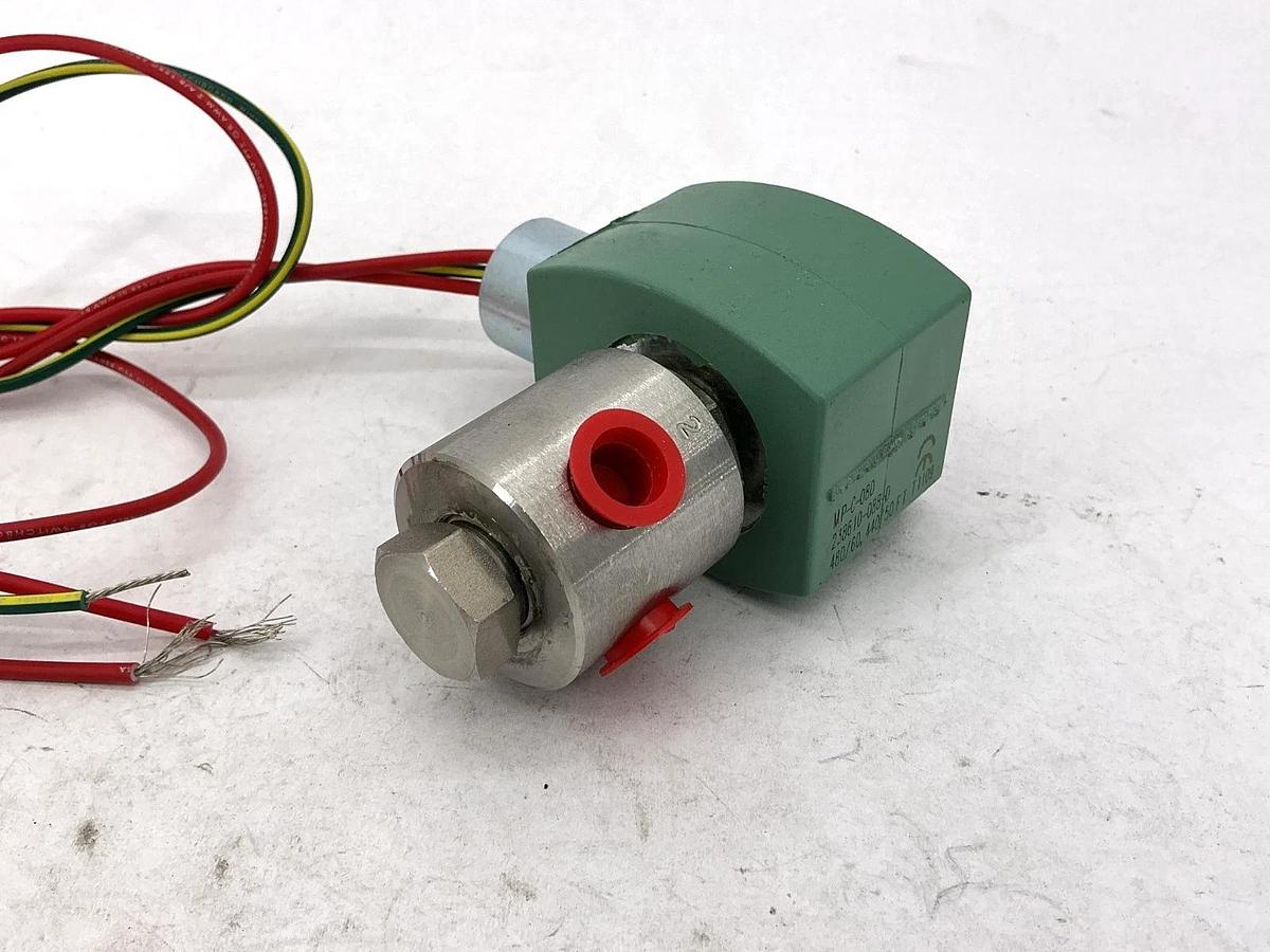 New ASCO 8320G202 Solenoid Valve 440-480V 50/60HZ 1/4" Pipe 10.1 Watts 3-Way