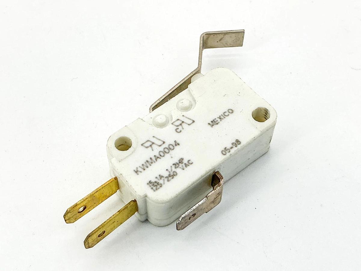 New Lot of 10 Cherry KWMA0004 Micro Switch 15.1A 1/2HP 125/250V 01-98 - No Box