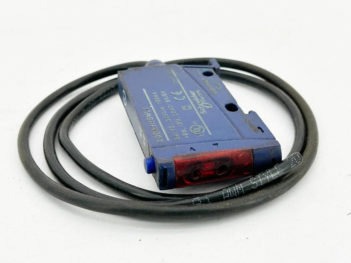 Used Telemecanique XUDA1NSML2 Photoelectric Sensor 12-24V 016034