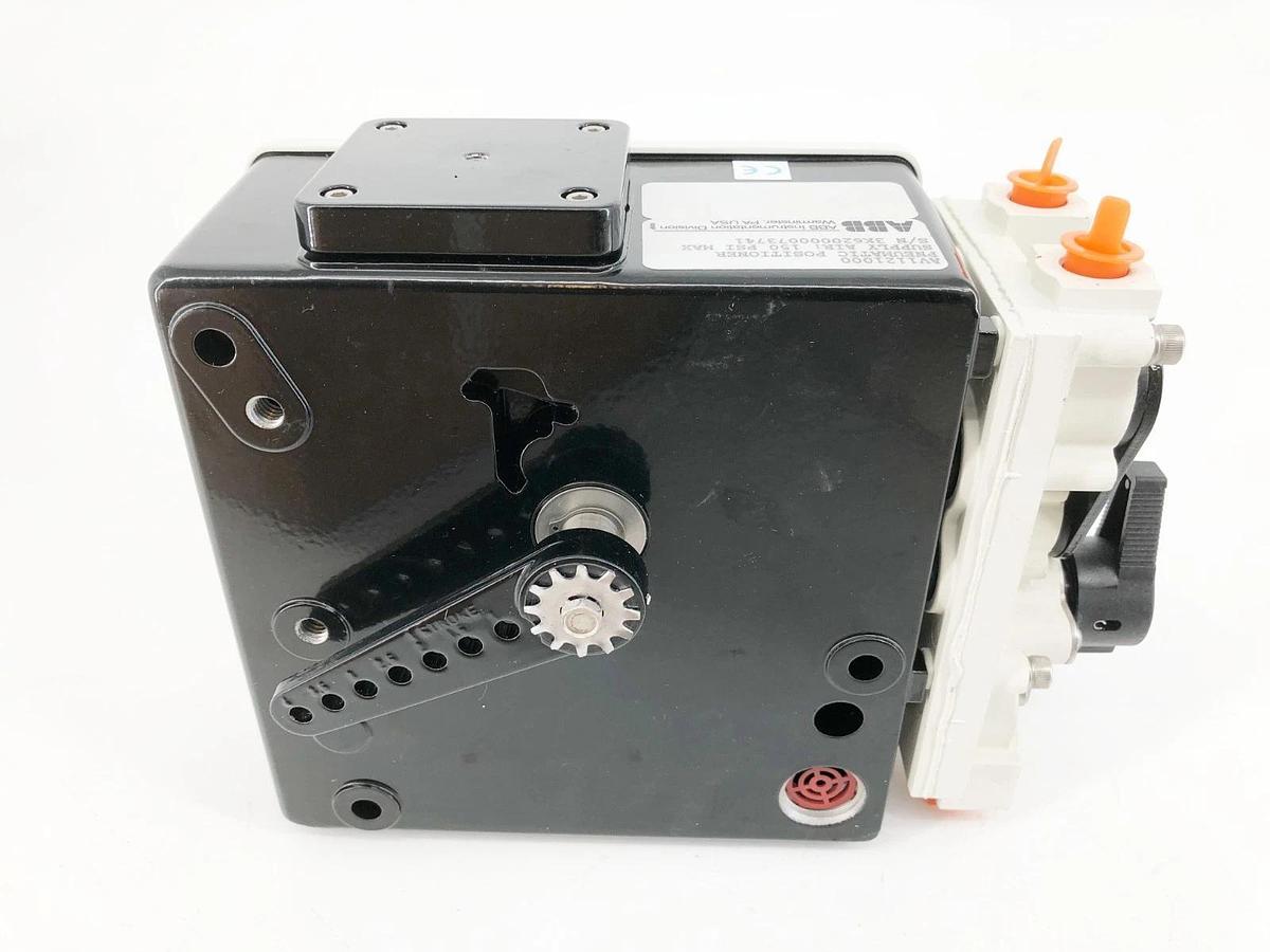 New ABB AV1121000 Pneumatic Positioner 150psi 4-20mA 34VDC