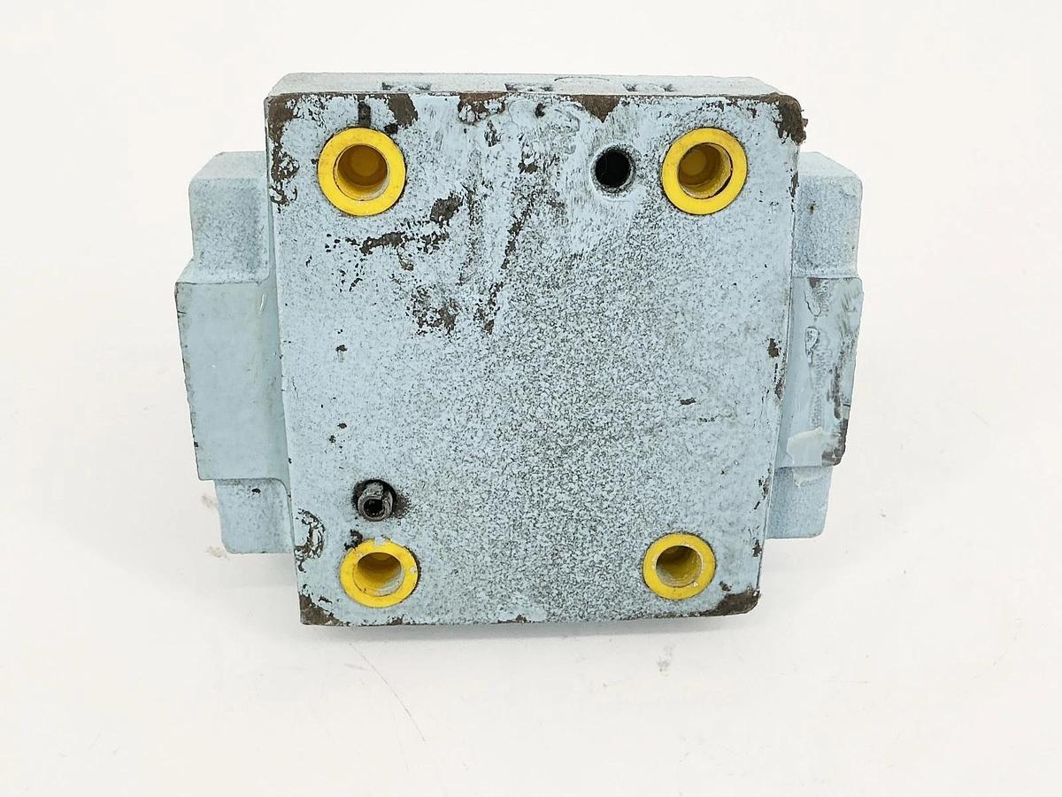 New Denison Hydraulic R4V06-531-12-A1 Pressure Relief Valve 036-38901 - No Box