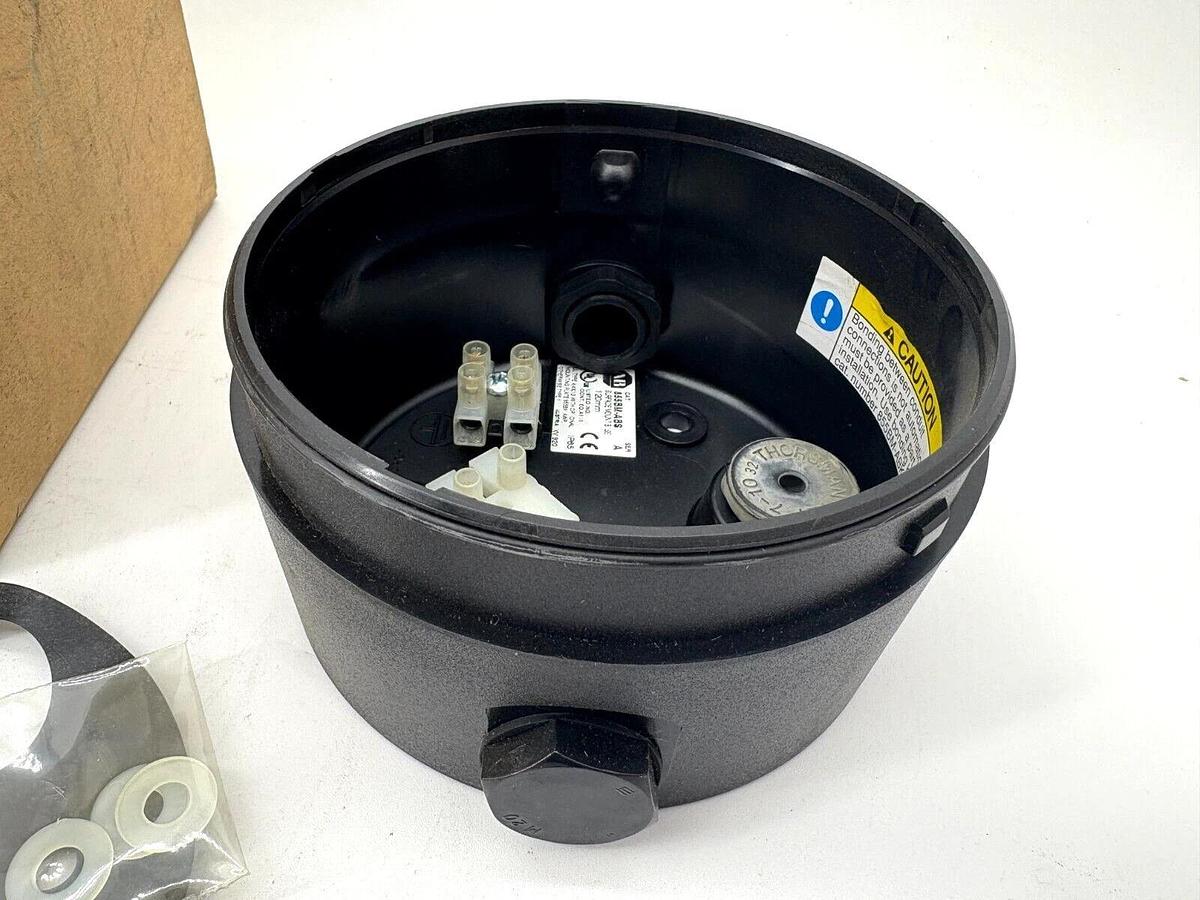New Allen Bradley 855BM-ABS Ser. A Surface Mount Base 120mm Beacon Base