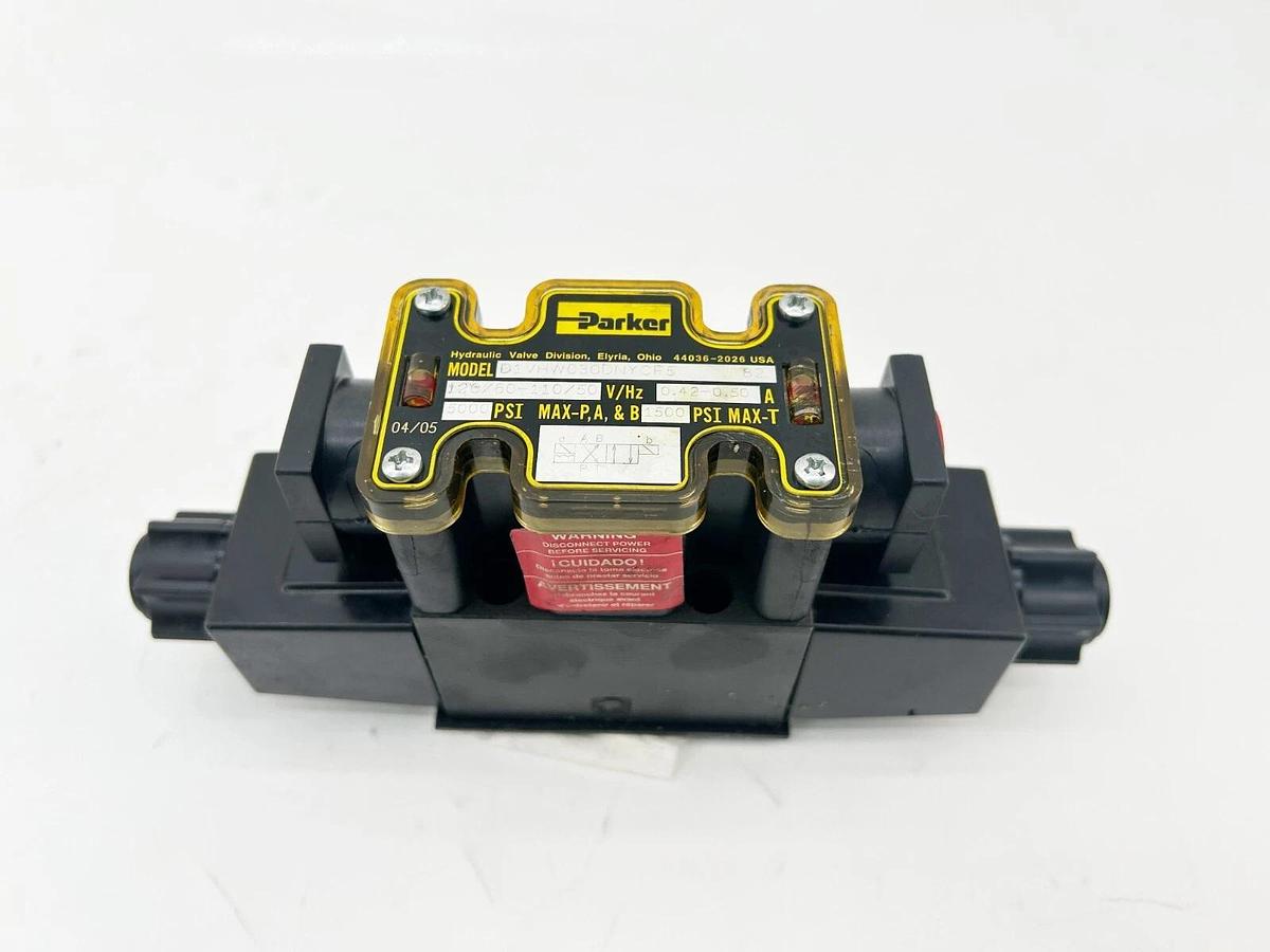 New Parker D1VHW030DNYCF5-82 Solenoid Valve 5000PSI 110/120V 0.50A - No Box