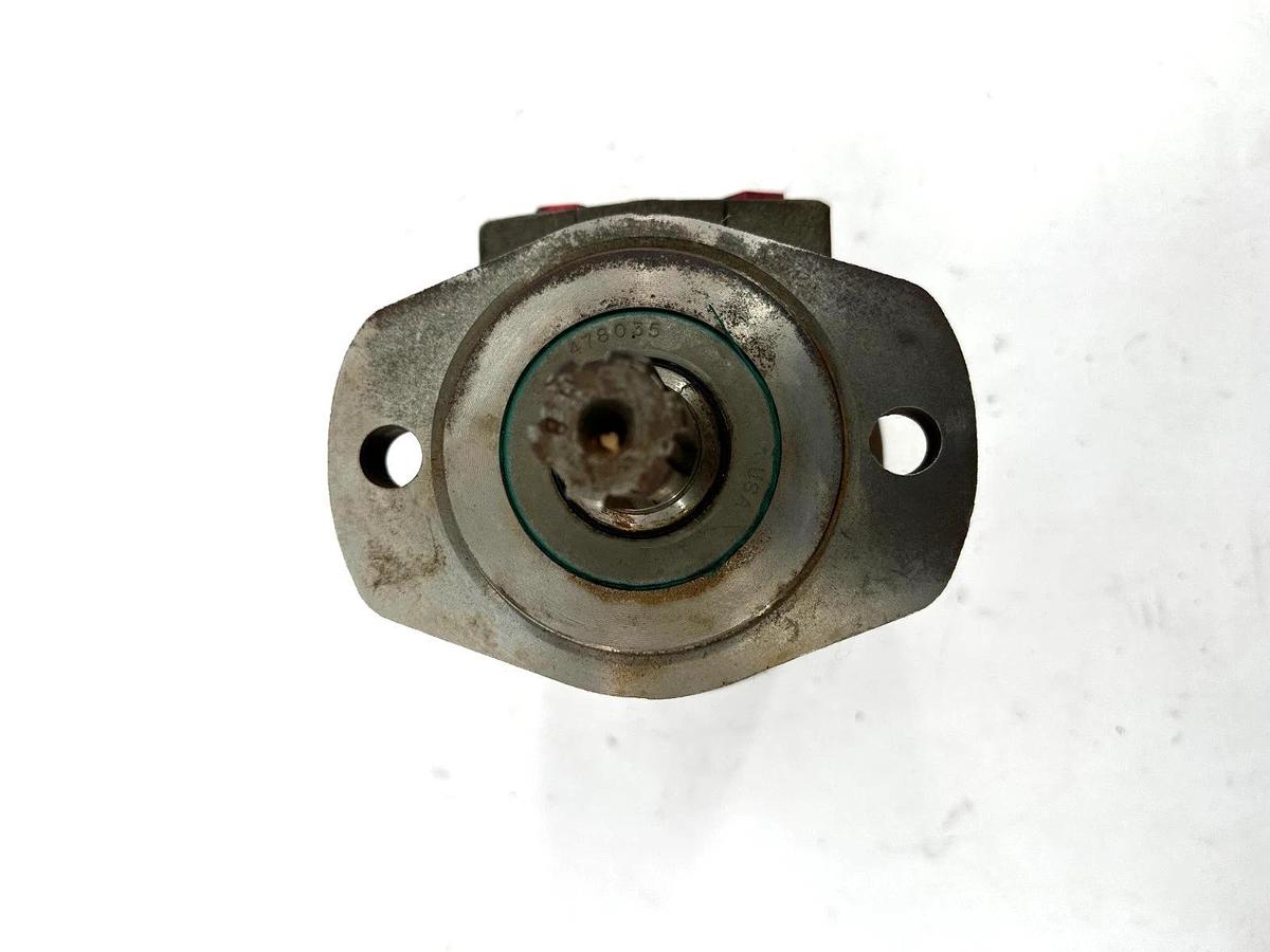 New Ross TORQMOTOR MB120601AAAB Hydraulic Motor 0.99" OD - No Box