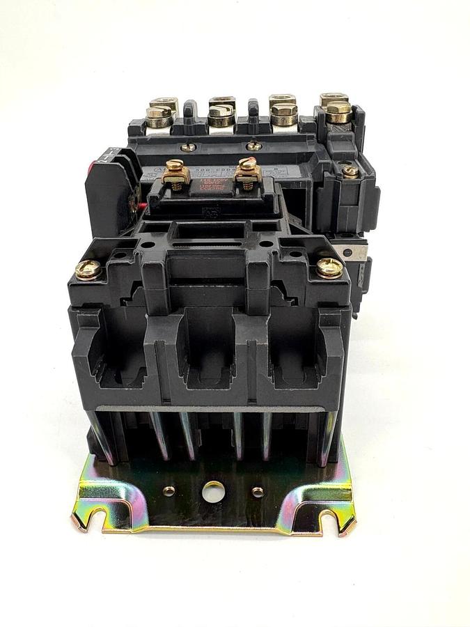 New Allen Bradley 500-COD940 Ser. B 3Ph Contactor 120V Coil NEMA Size 2 45A Max