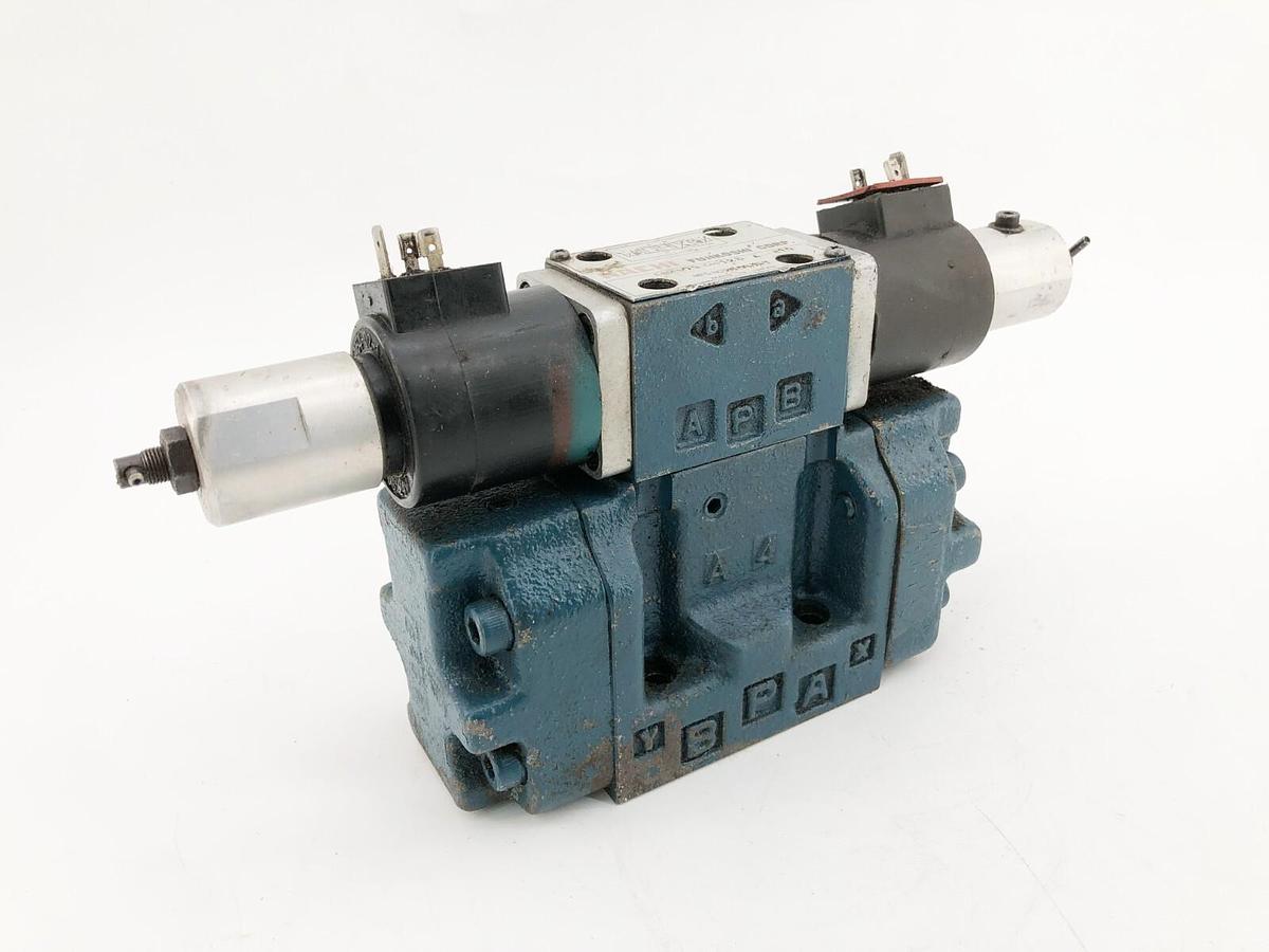 Used Nachi ESD-G06-C6S125-A-E10 Directional Proportional Valve 24VDC 2506357