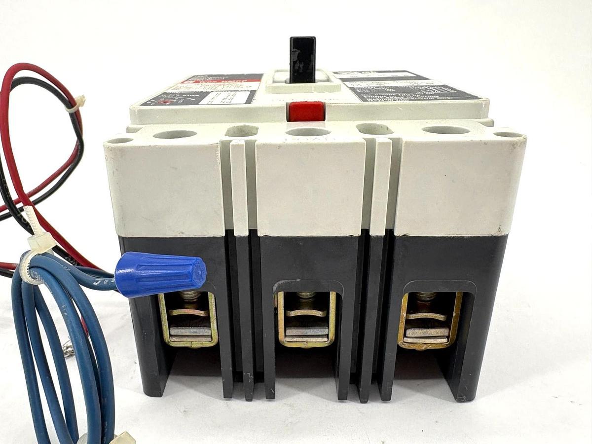 Used Westinghouse HMCP007C0C Circuit Breaker w/ A1X1LB Aux. Switch 7A 3P 600VAC