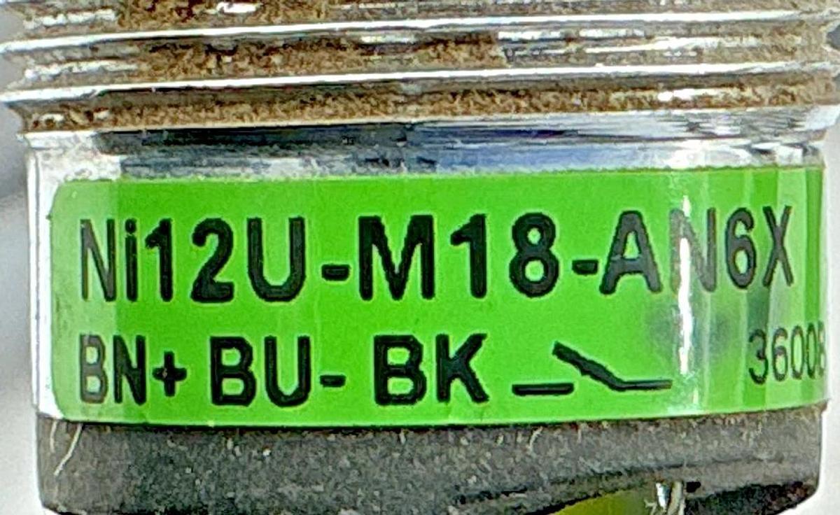 New Turck NI12U-M18-AN6X Uprox Proximity Sensor 3-Wire 10-30VDC - No Box