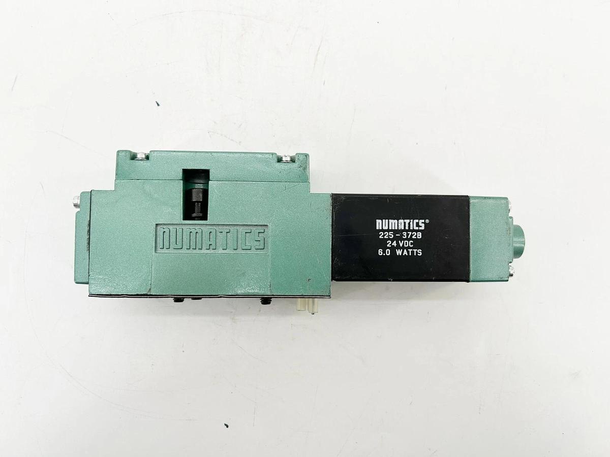 New Numatics 252SA400M000061 Solenoid Valve 24VDC Coil .25A