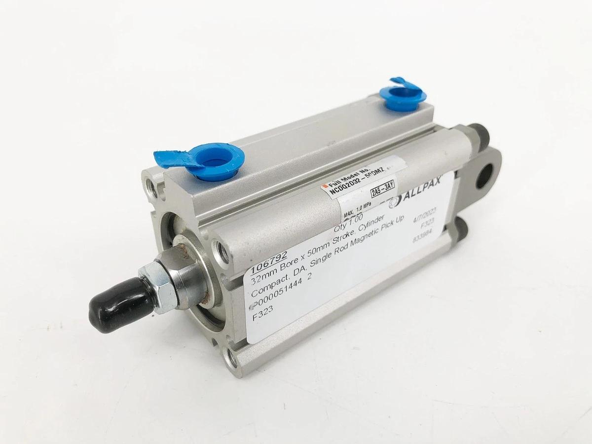 New SMC NCDQ2D32-50DMZ Compact Cylinder 32mm Bore 50mm Stroke 1.0MPa - No Box