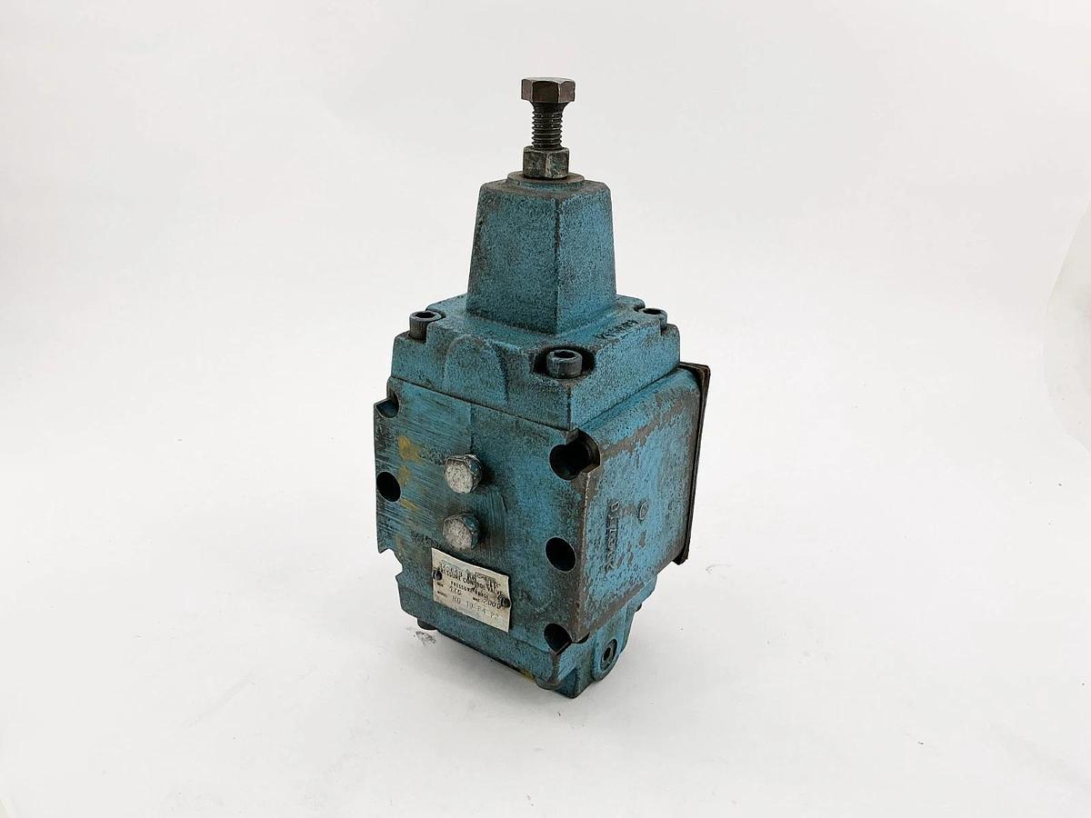Used Vickers RG-10-F4-22 Pressure Control Valve 475-2000PSI 340643
