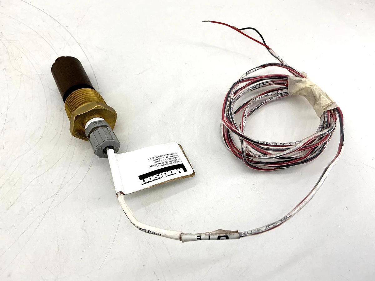 New Madison M4168-1 Float Level Switch 30W 150PSIG 0.14A 240VAC M41681 - No Box