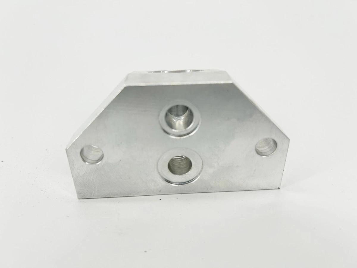 New Lot of 2 271826 A 100767 Manifold Single Slot