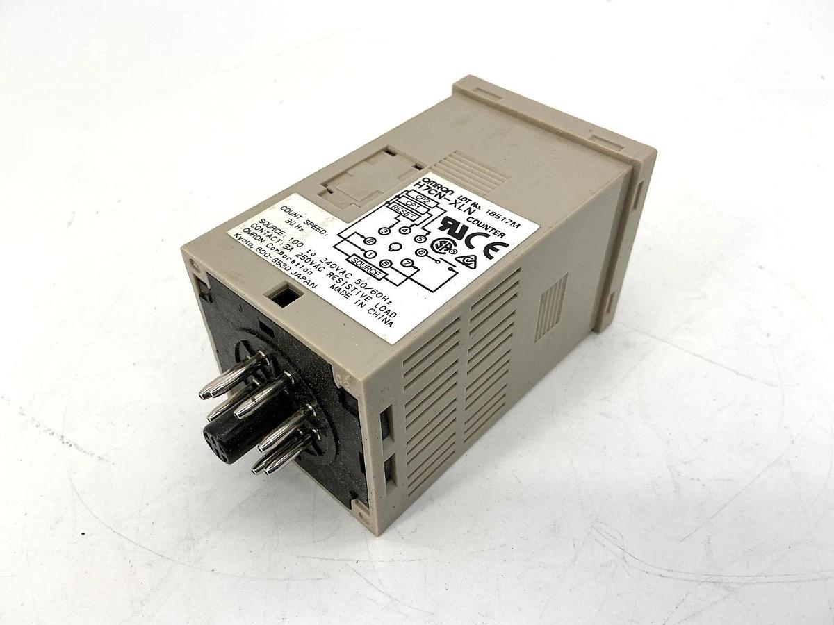 New Omron H7CN-XLN Counter Relay 8-Pin 4-Digit: 0-9999 100-240VAC H7CNXLN