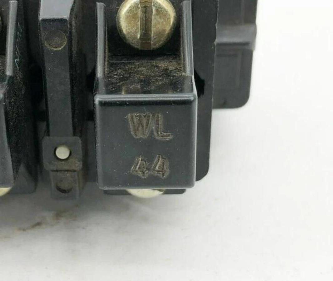 Used Allen Bradley X-243981 Overload Relay 600VAC W/ WL44 Heater Elements