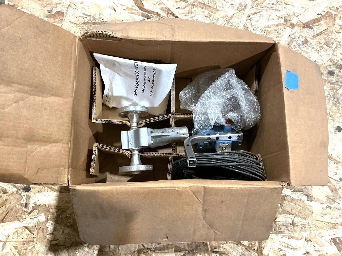 New Emerson Rosemount 8800DF005SA6E1D1R70 Vortex Flow Meter 800/427 1440PSIG