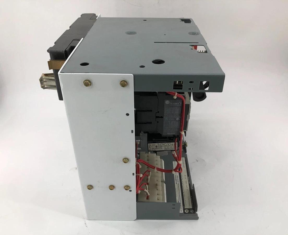 New Allen Bradley 2413B-A030DBD-7FA4H-17-43CA-79L-98X-750A-751HS Ser. D