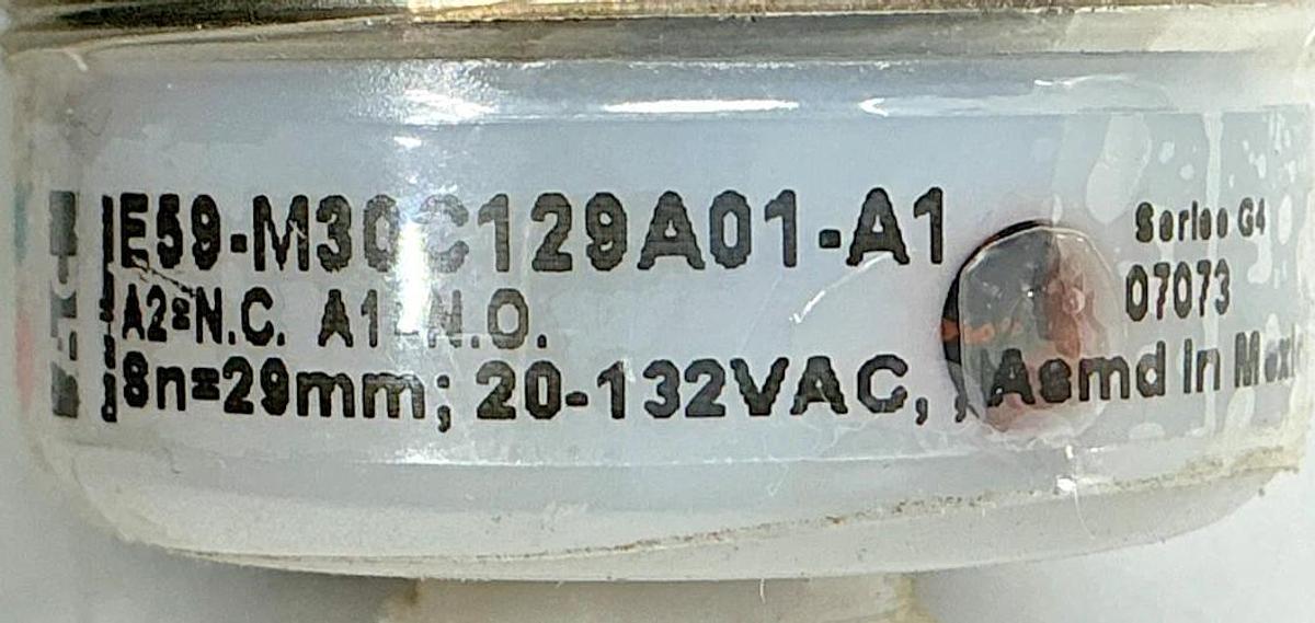 New Eaton E59-M30C129A01-A1 Ser G4 Prox Sensor 3-Pin Sn=29mm 20-132VAC - No Box