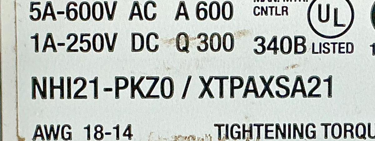Lot of 3 New Eaton XTPAXSA21 Auxiliary Contact 2NO-1NC 3.5A 500V NHI21-PKZ0