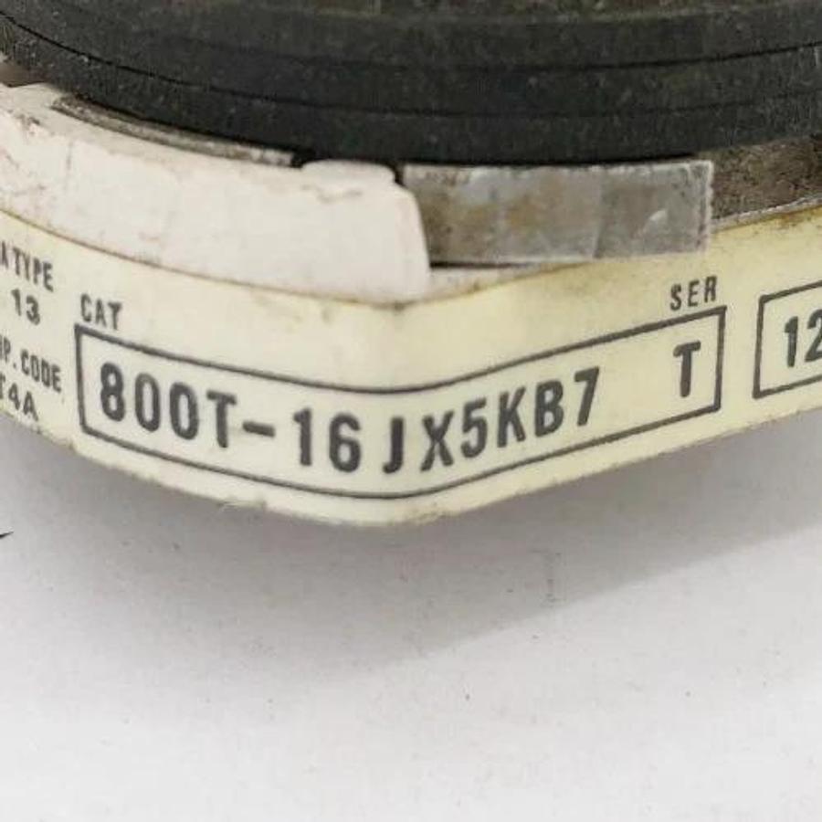 Used Allen Bradley 800T-16JX5KB7 Green Selector Switch Spring Return Right Left Maint