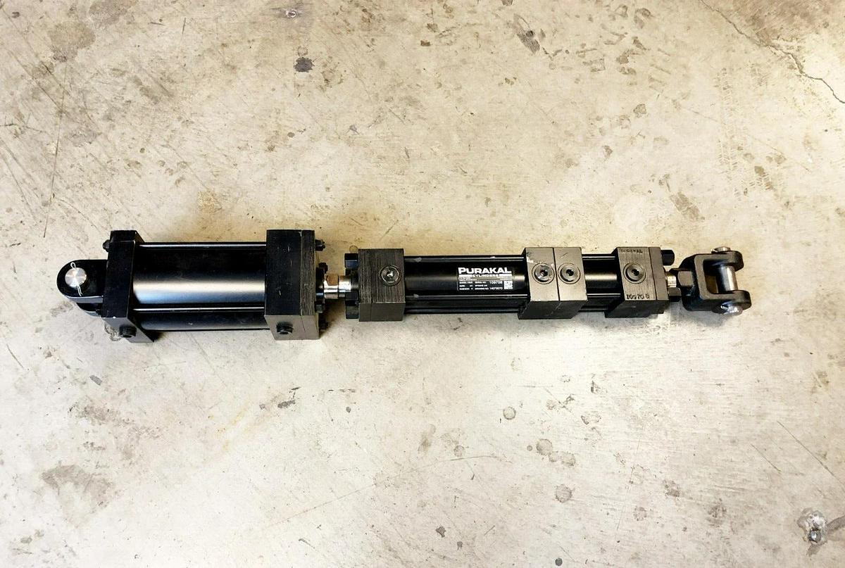 New Purakal 109/3 Hydraulic Cylinder Dwg. 14070070 Bore: 4/4 Stroke: 5/5