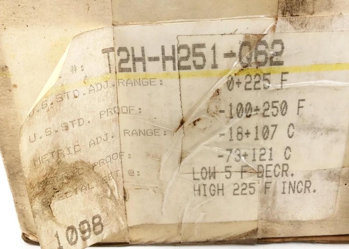New Barksdale T2H-H251-Q62 Remote Mount Temperature Switch 0-225 F