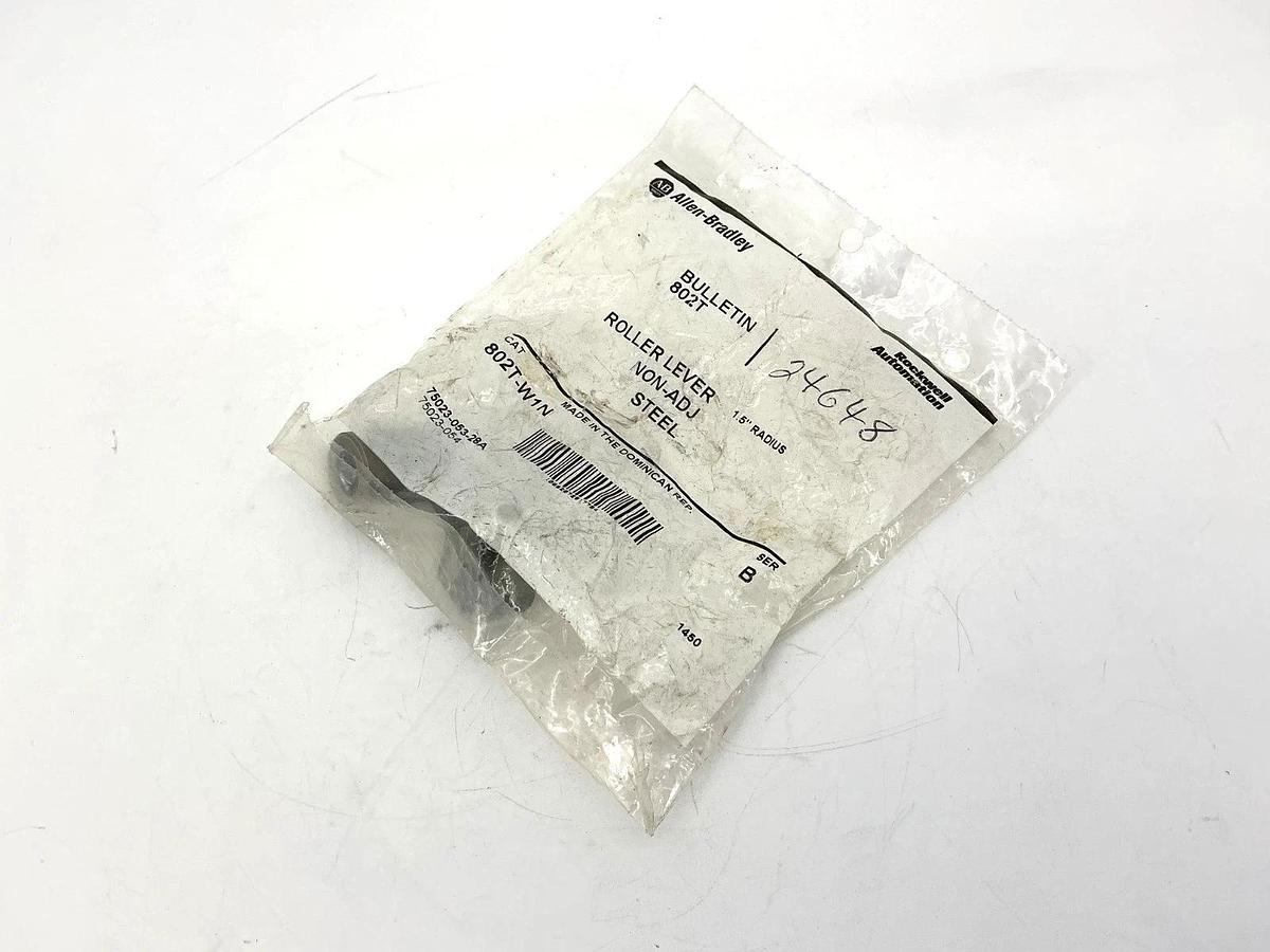 New Allen Bradley 802T-W1N Ser B Roller Lever Non-Adjustable Steel 1.5" Radius