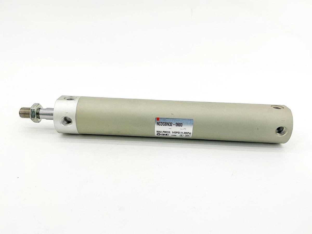 New SMC NCDGBN32-0600 Pneumatic Cylinder 145PSI 1-1/4" Bore 6" Stroke - No Box