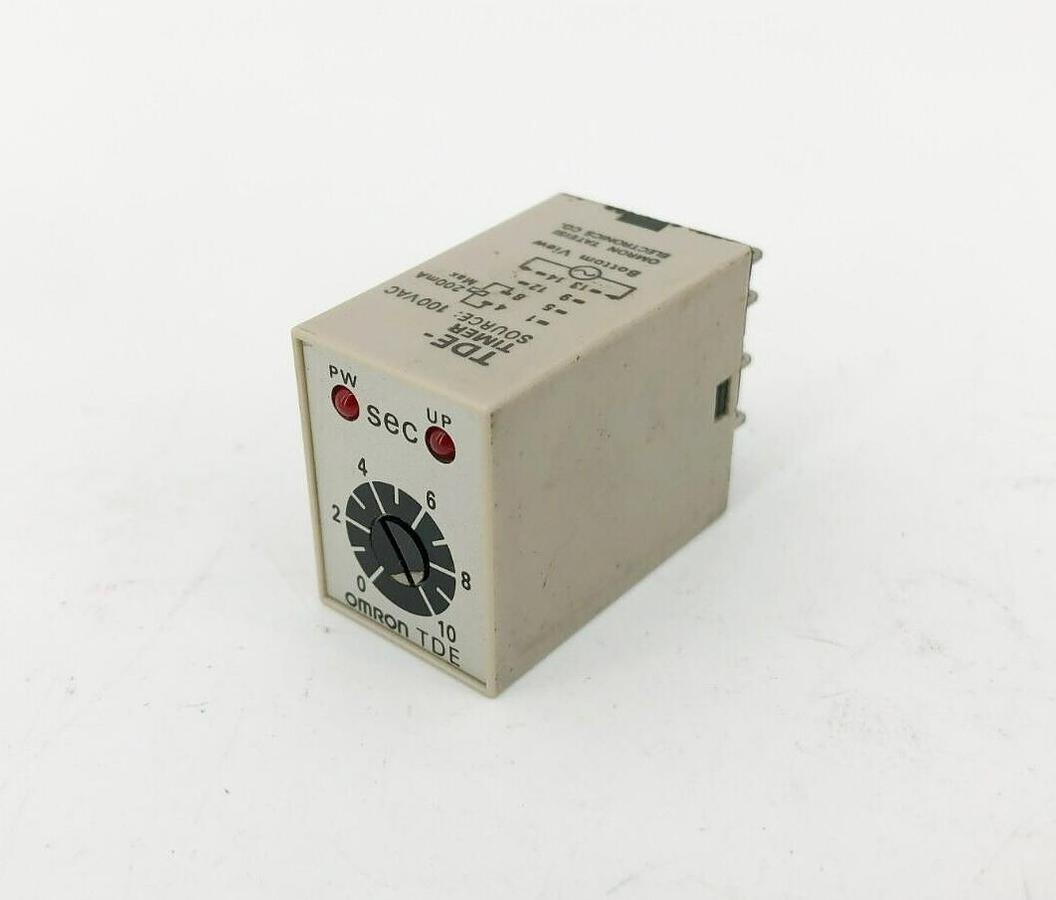 New Omron Type TDE Timer 100VAC 10s.