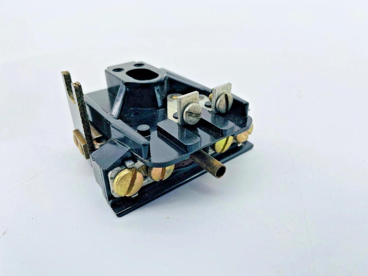 New Allen Bradley X-36444 Overload Relay Right Hand Size 0 1