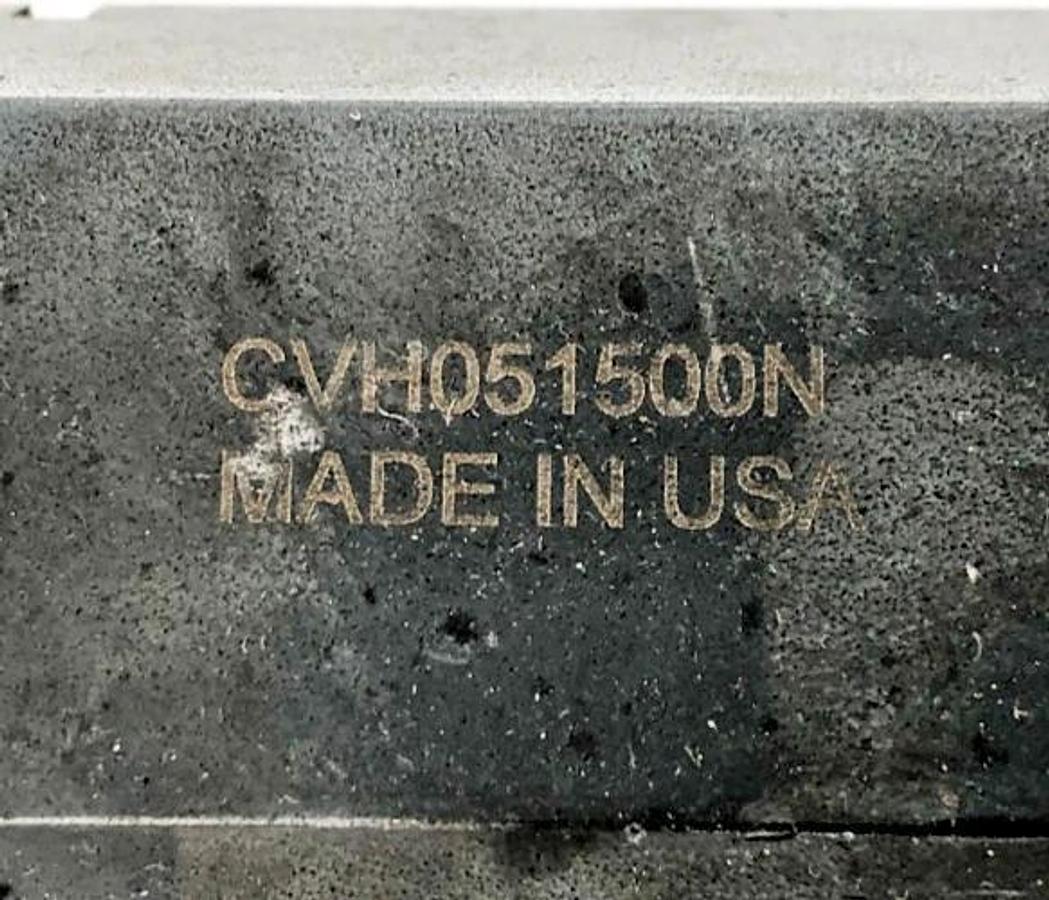 New DMIC CVH051500N Check Valve 1-1/2" NPT 10000psi 5psi Cracking - No Box