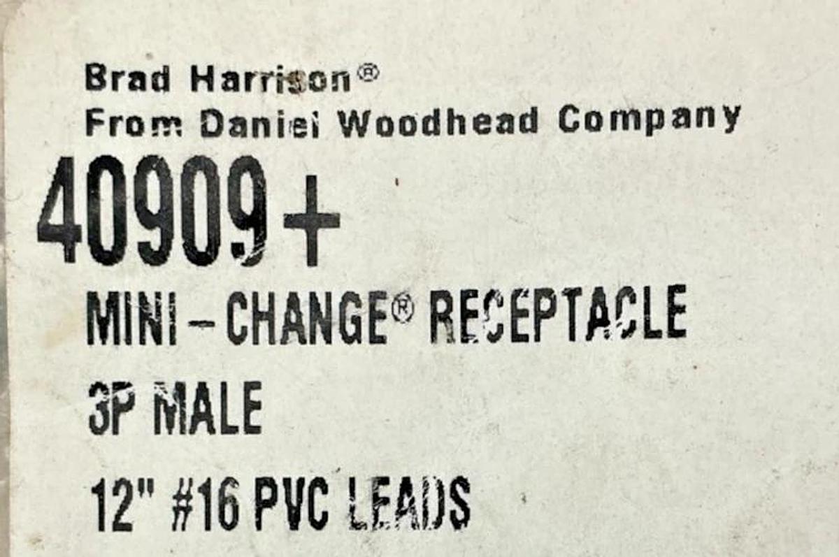 New Brad Connectivity 40909+ Mini-Change Receptacle 3P Male 13A 600V 40909