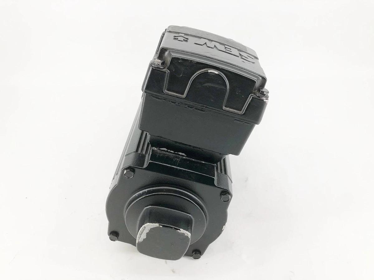 New SEW Eurodrive SAF37 DAS80K4/TF/IS Gear Motor 460V 16RPM Output - No Box