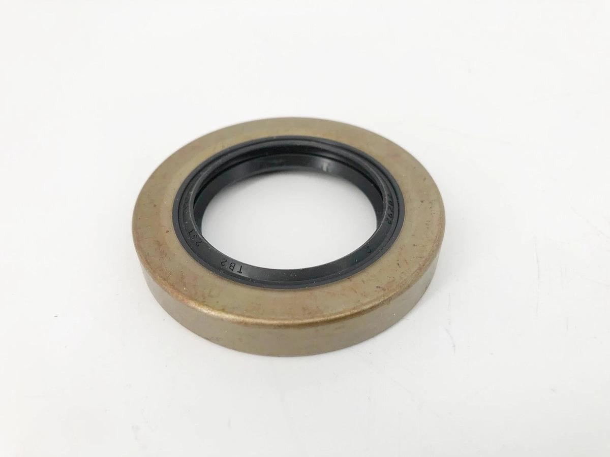 Lot of 2 New SKF 14641 Oil Seals 1.5" x 2.3" x 0.375"