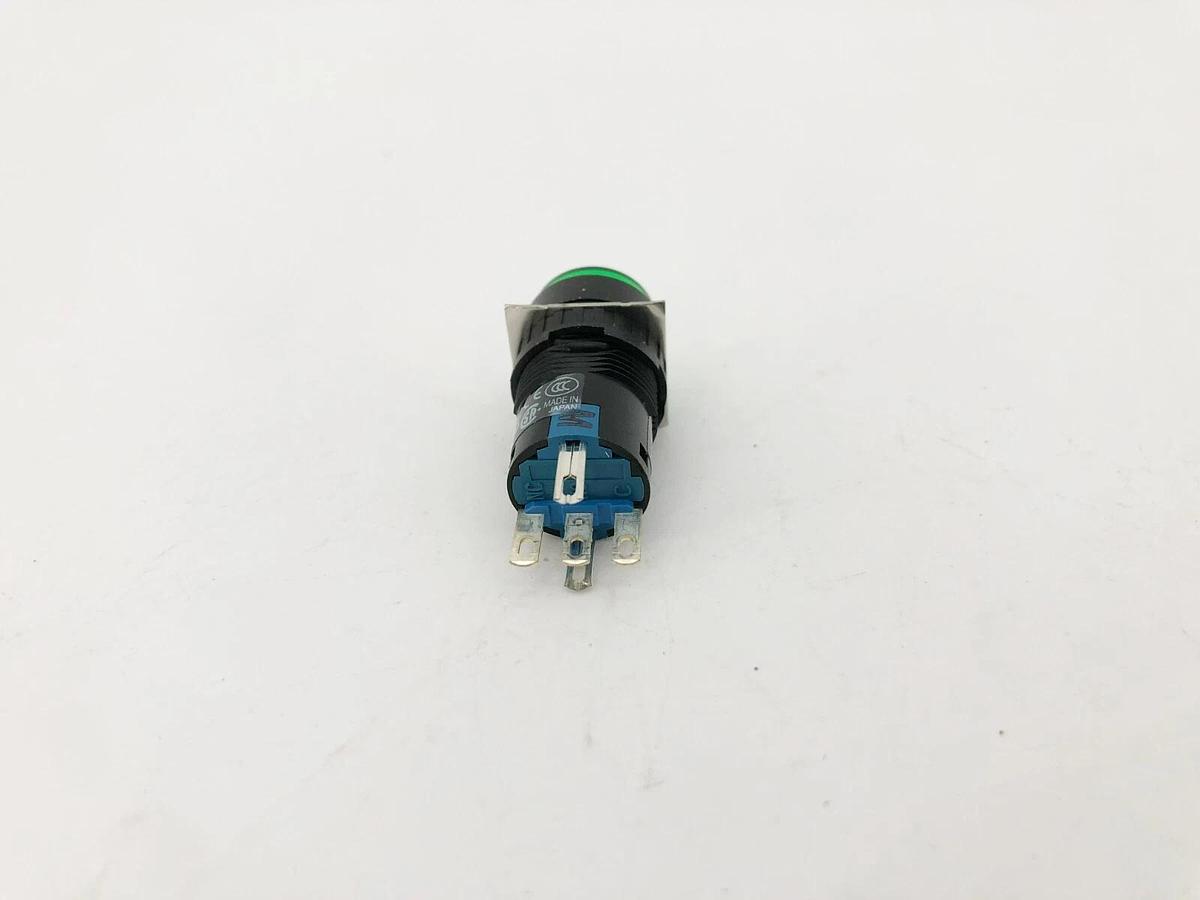 Lot of 4 New IDEC AL6M-M100 Green Illuminated Pushbuttons SPDT 16mm Round