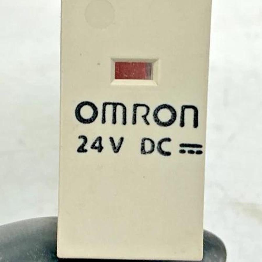 Lot of 2 New OMRON G2R-2-S DC24(S) Relay 2-Pole 8-Pin 5A 24VDC Coil G2R-2-S(S)