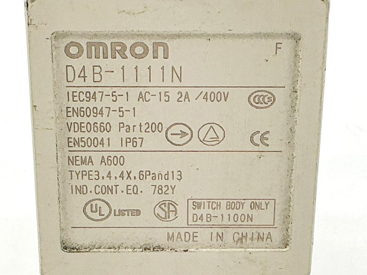 New Omron D4B-4111N Safety Limit Switch W/Roller Lever 400V 2A - No Box
