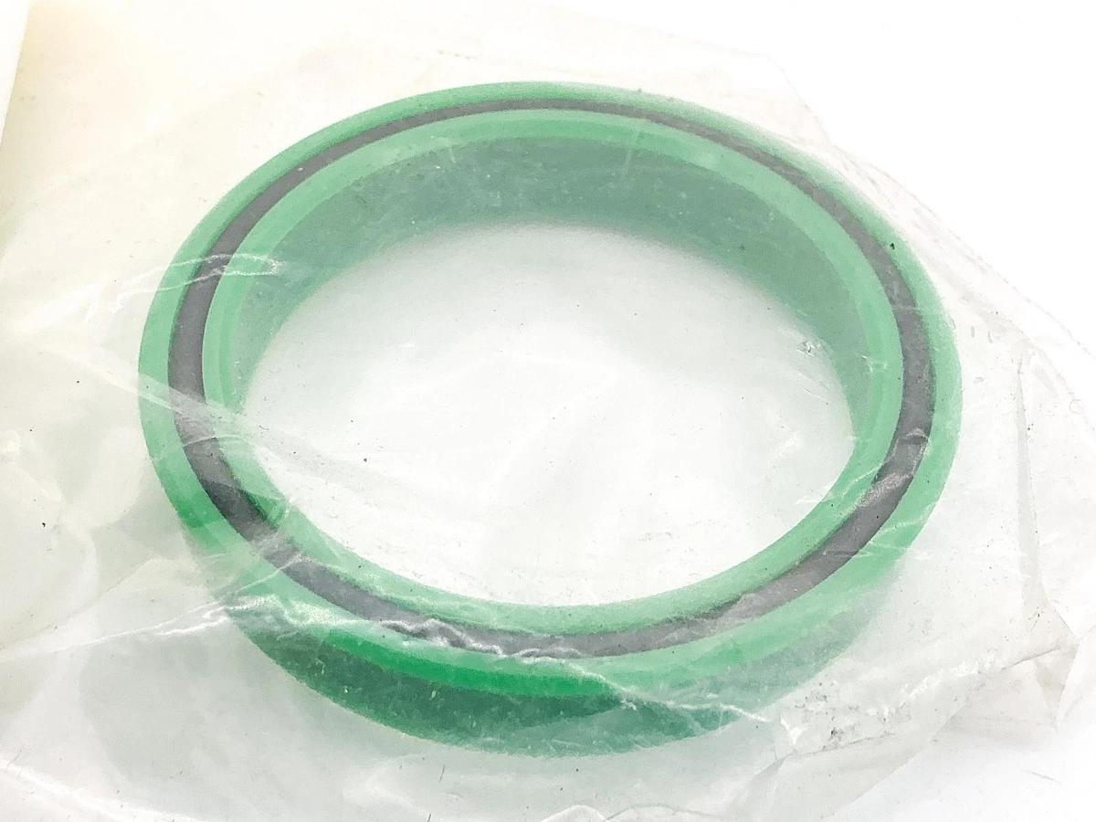 New Hyster 1358970 Rod Seal