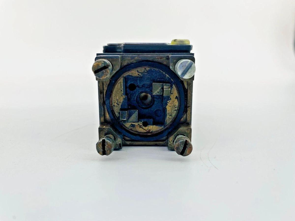 Used Square D 9007B51B Limit Switch Operating Head NO PLUNGER