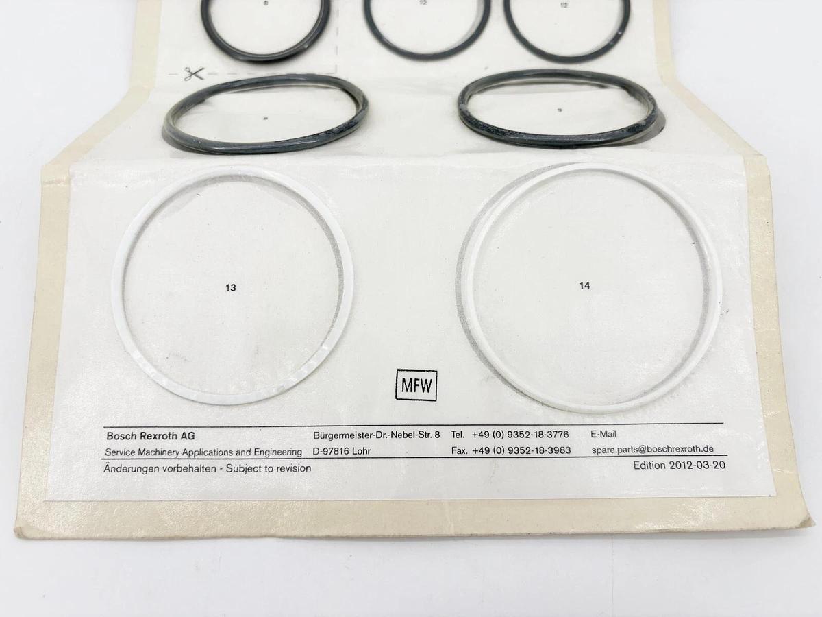 New Bosch Rexroth R961000744 Seal Kit LC40A/B/DB/DR.-7X/