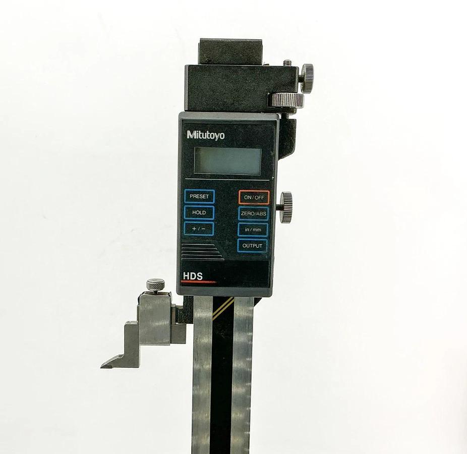 Used Mitutoyo Co. HDS-18” Hight Gauge Calibrator 18" 570-214
