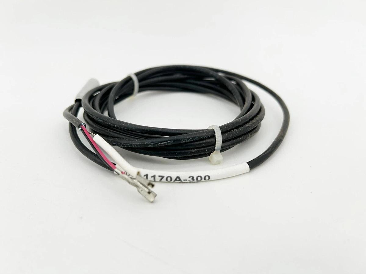 New Cutler Hammer 1170A-300 Photoelectric Sensor 9' Thru-Beam 880N NEMA 1