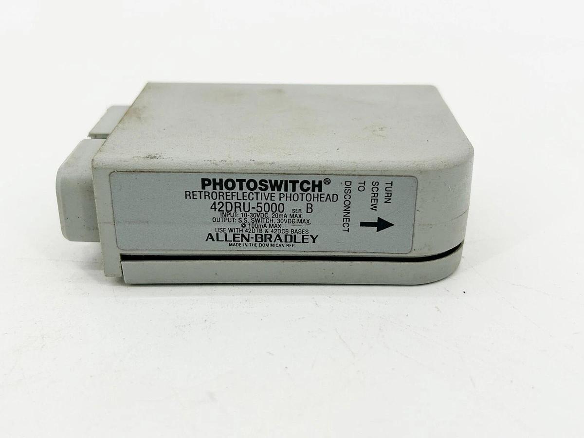 Used Allen Bradley 42DRU-5000 Blue Line Sensor 24VDC 10 Meter Sensomg Dostamce