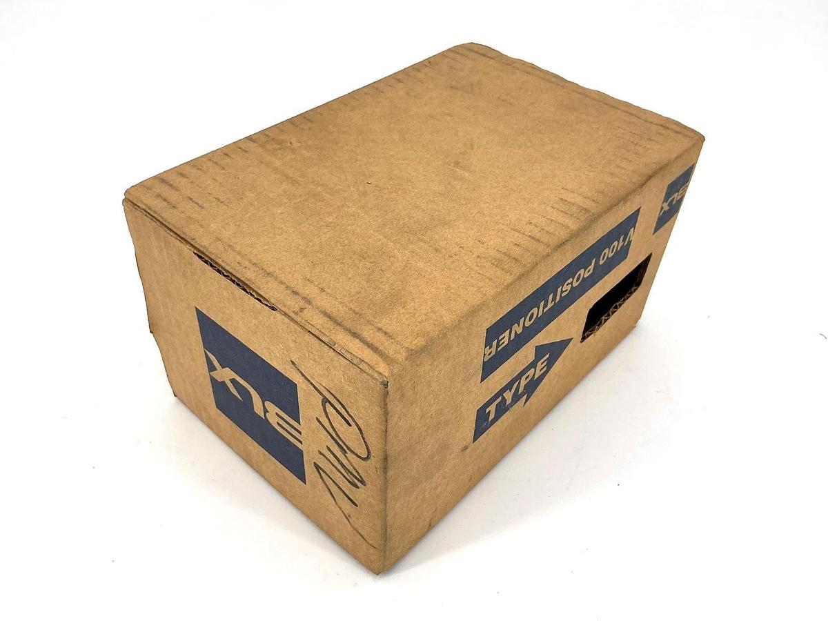 New BLX V100P-D5-90-A-C1-LG Pneumatic Positioner w/ Low Gain Pilot Valve 3-15PSI